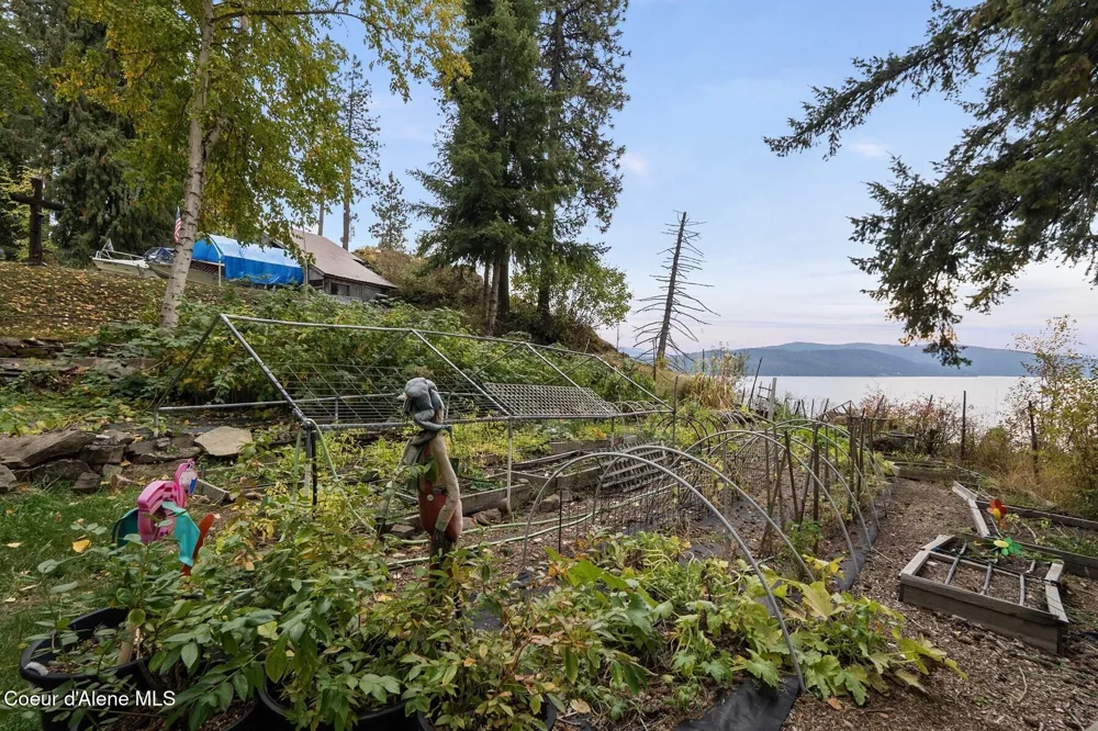 130 Mayaka Road Hope, ID 83836