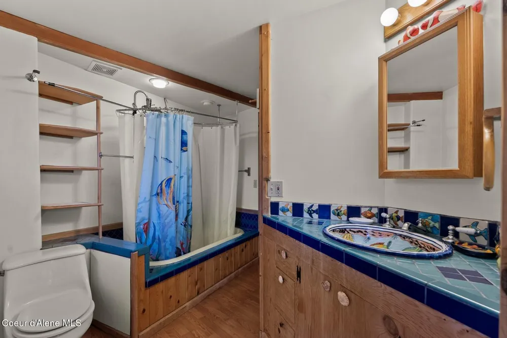 130 Mayaka Road Hope, ID 83836