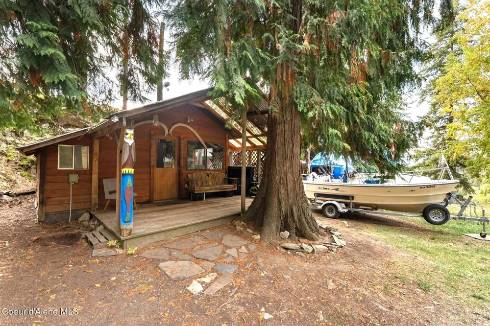 130 Mayaka Road Hope, ID 83836
