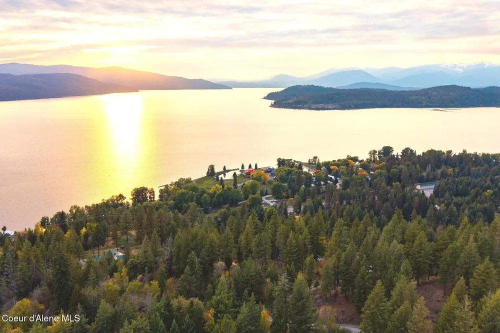 130 Mayaka Road Hope, ID 83836