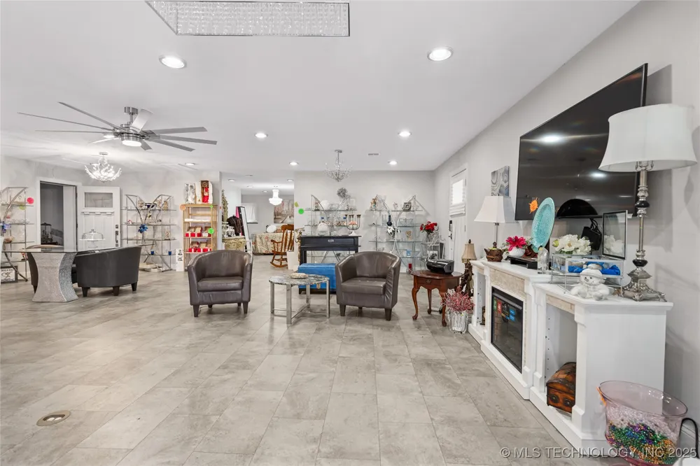8596 State Highway 199 Dickson, OK 73401