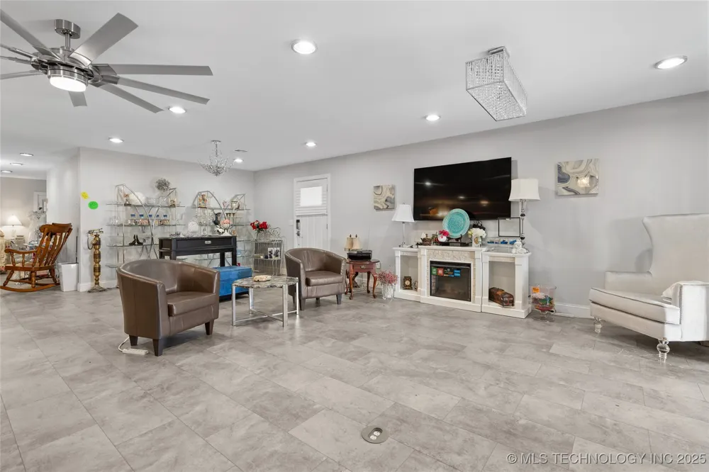 8596 State Highway 199 Dickson, OK 73401