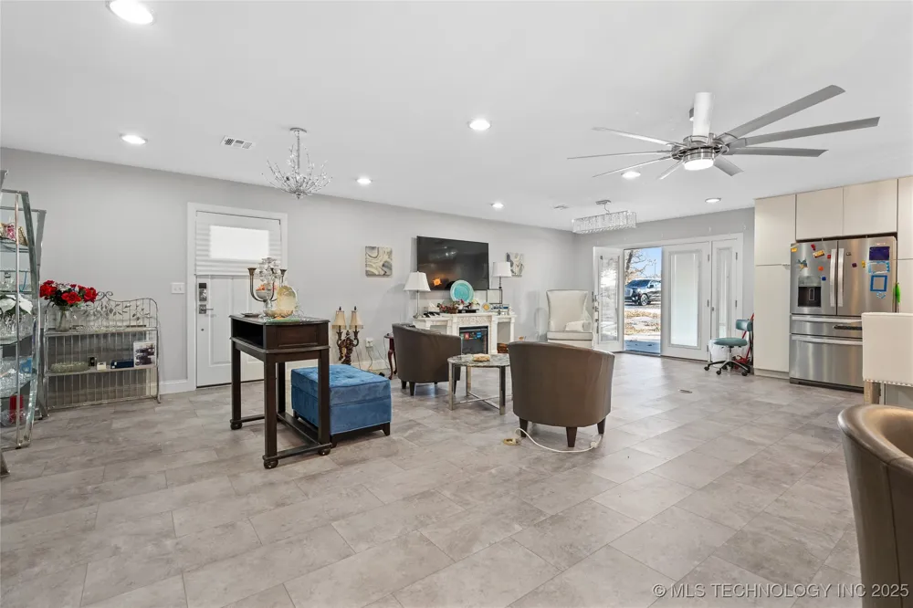8596 State Highway 199 Dickson, OK 73401