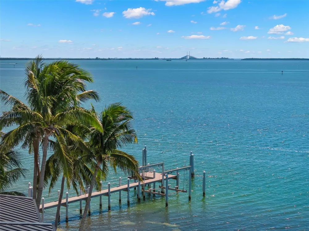 6199 54TH STREET S St Petersburg, FL 33715