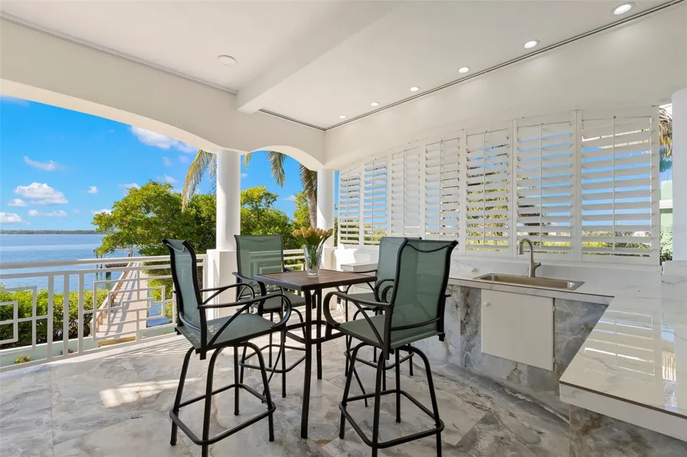 6199 54TH STREET S St Petersburg, FL 33715