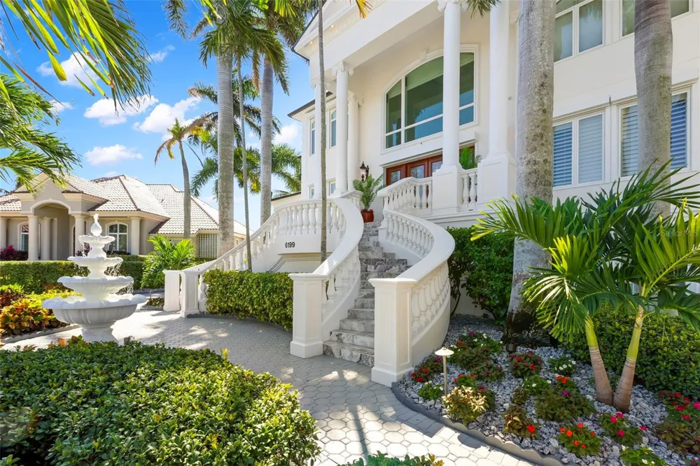 6199 54TH STREET S St Petersburg, FL 33715
