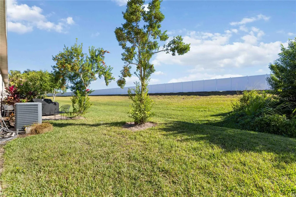 1218 GRANTHAM DRIVE Sarasota, FL 34234