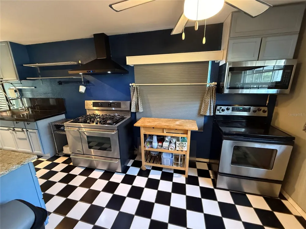 12510 FOREST HILLS DRIVE Tampa, FL 33612