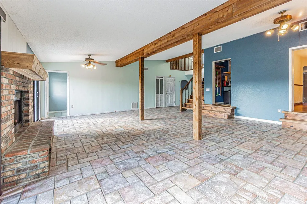 12510 FOREST HILLS DRIVE Tampa, FL 33612