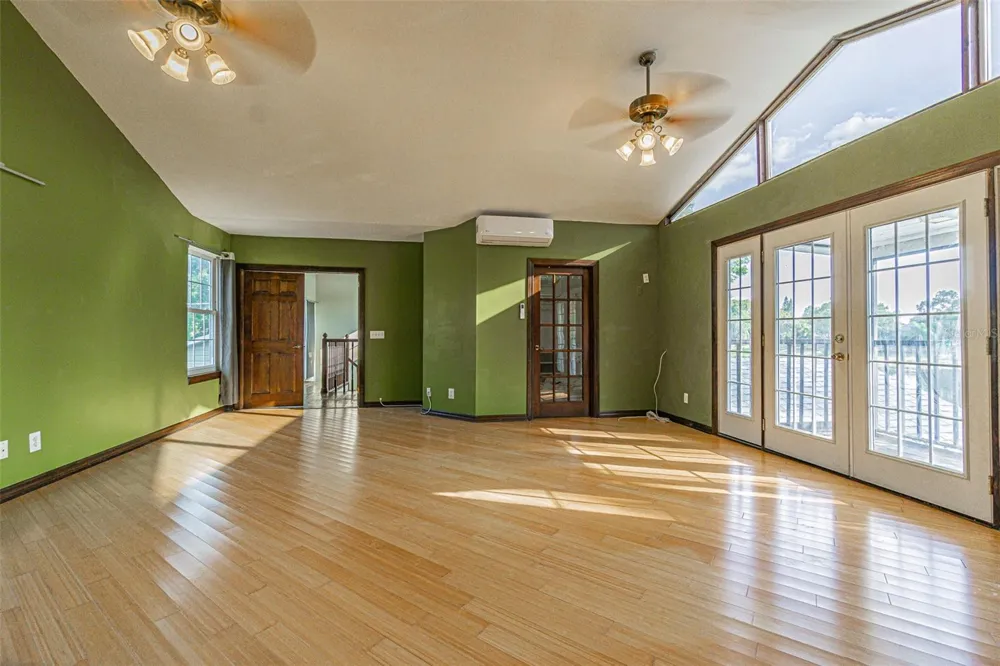 12510 FOREST HILLS DRIVE Tampa, FL 33612