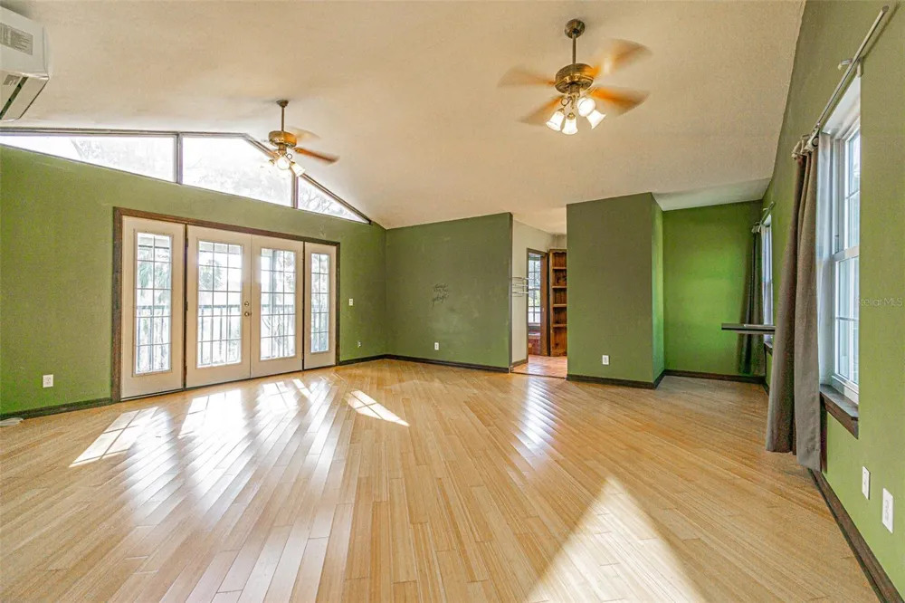 12510 FOREST HILLS DRIVE Tampa, FL 33612