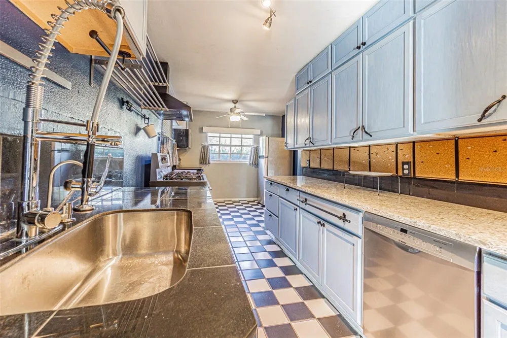 12510 FOREST HILLS DRIVE Tampa, FL 33612