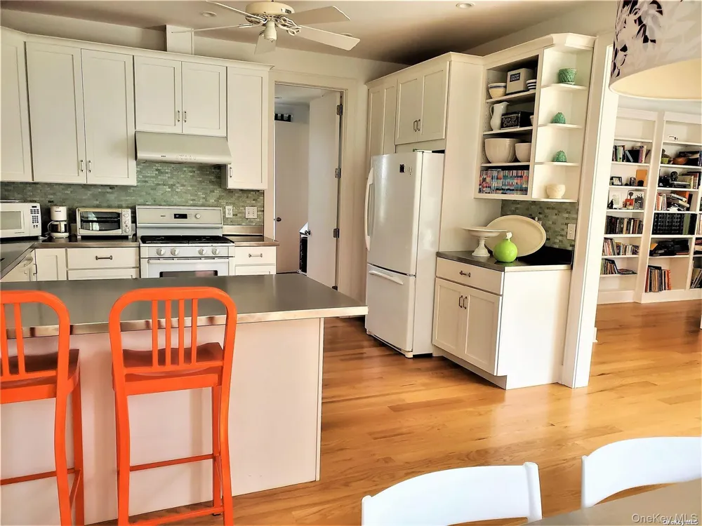 1000 Rambler Road Southold, NY 11971