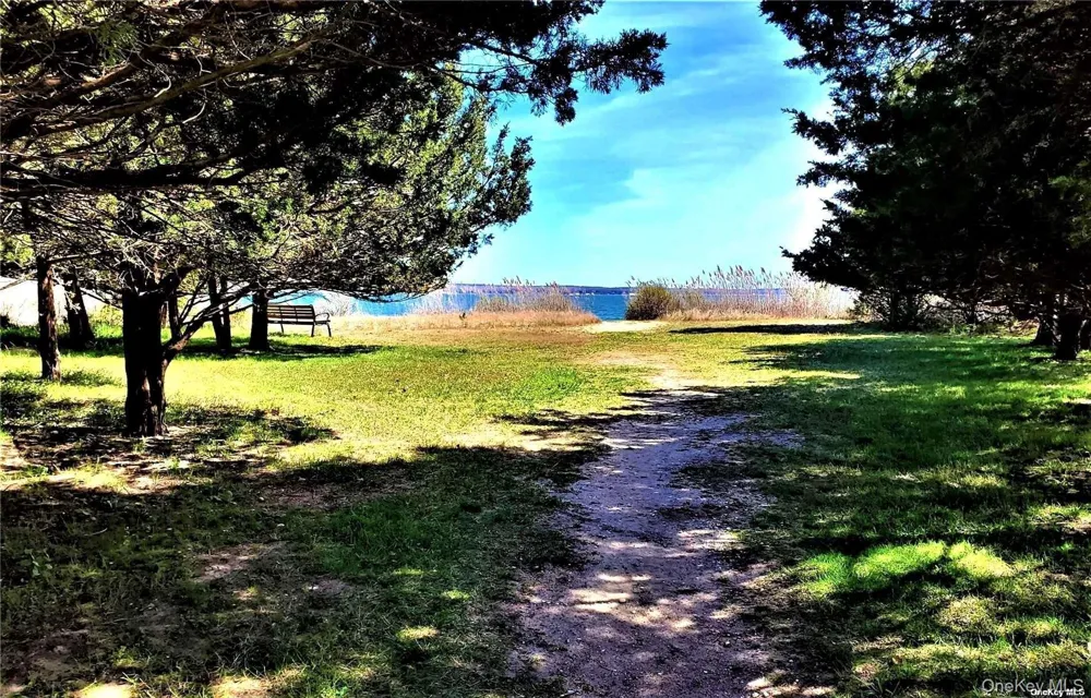 1000 Rambler Road Southold, NY 11971