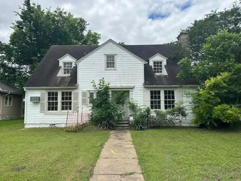 1410 W Main Street