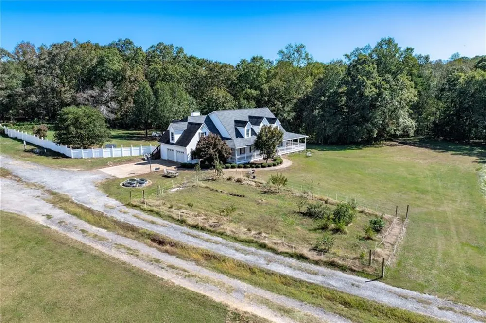422 Blessings Lane Nicholson, GA 30565