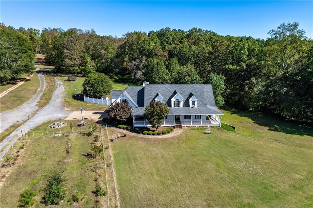 422 Blessings Lane Nicholson, GA 30565