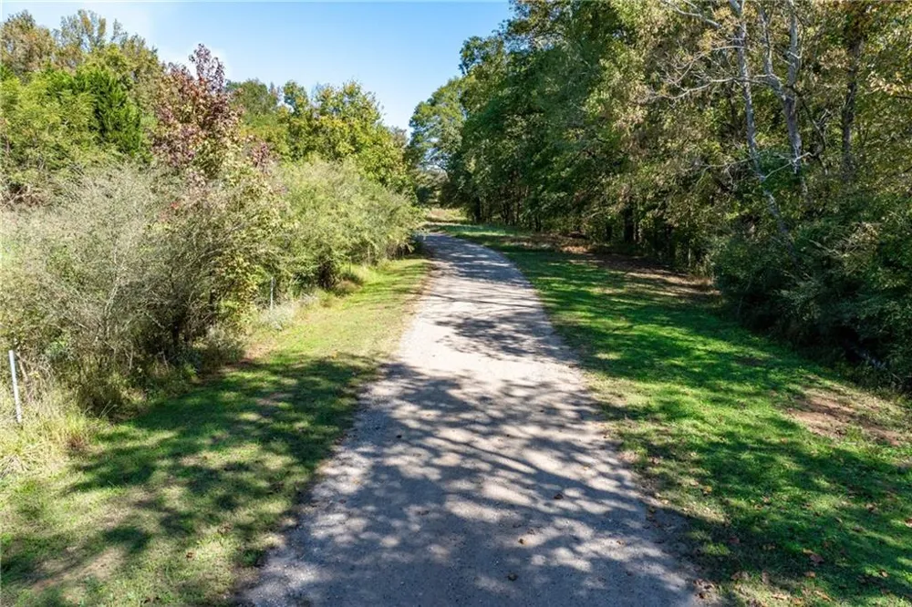 422 Blessings Lane Nicholson, GA 30565