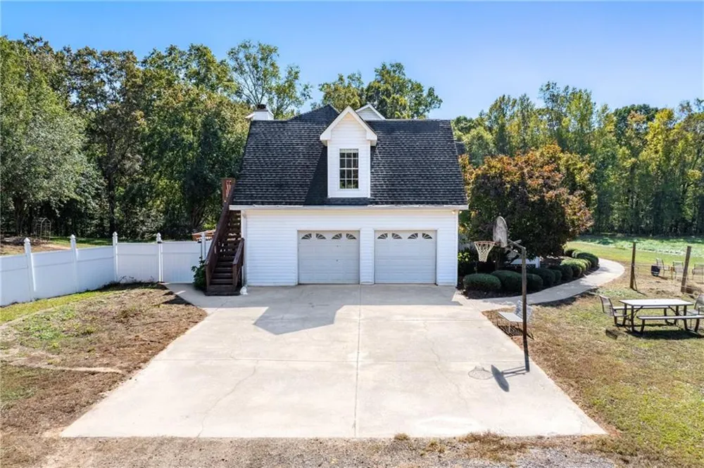 422 Blessings Lane Nicholson, GA 30565