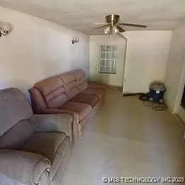 416784 Delaware Drive Checotah, OK 74426