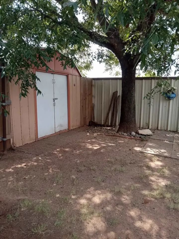 408 E Johnston Street Rotan, TX 79546