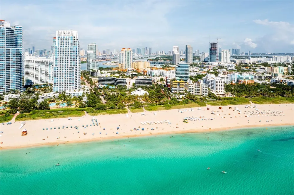 1 Collins Ave #207 Miami Beach, FL 33139