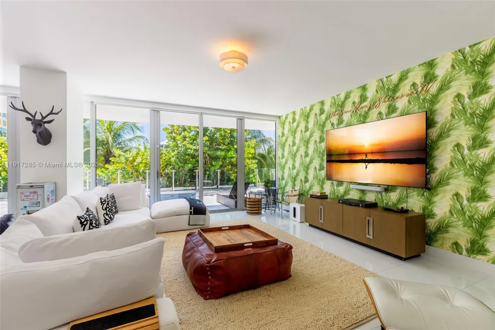 1 Collins Ave #207 Miami Beach, FL 33139