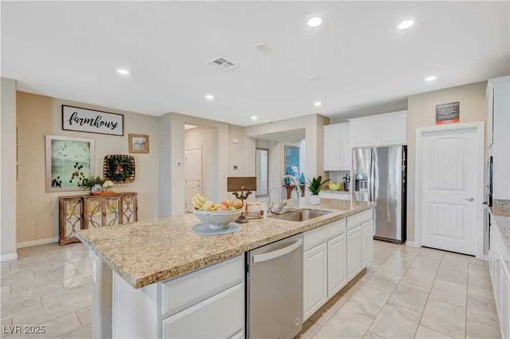 3728 River Heights Lane Logandale, NV 89021