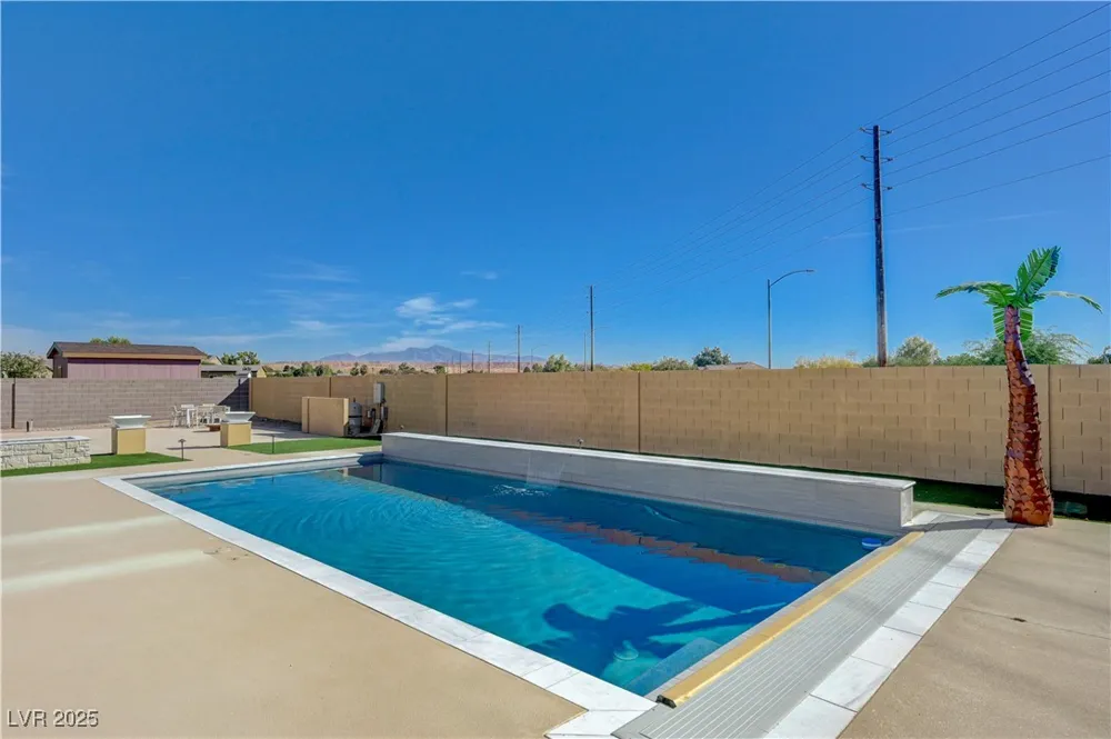 3728 River Heights Lane Logandale, NV 89021