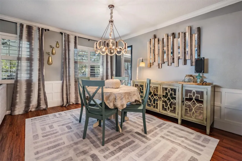 302 WHITCOMB BOULEVARD Tarpon Springs, FL 34689