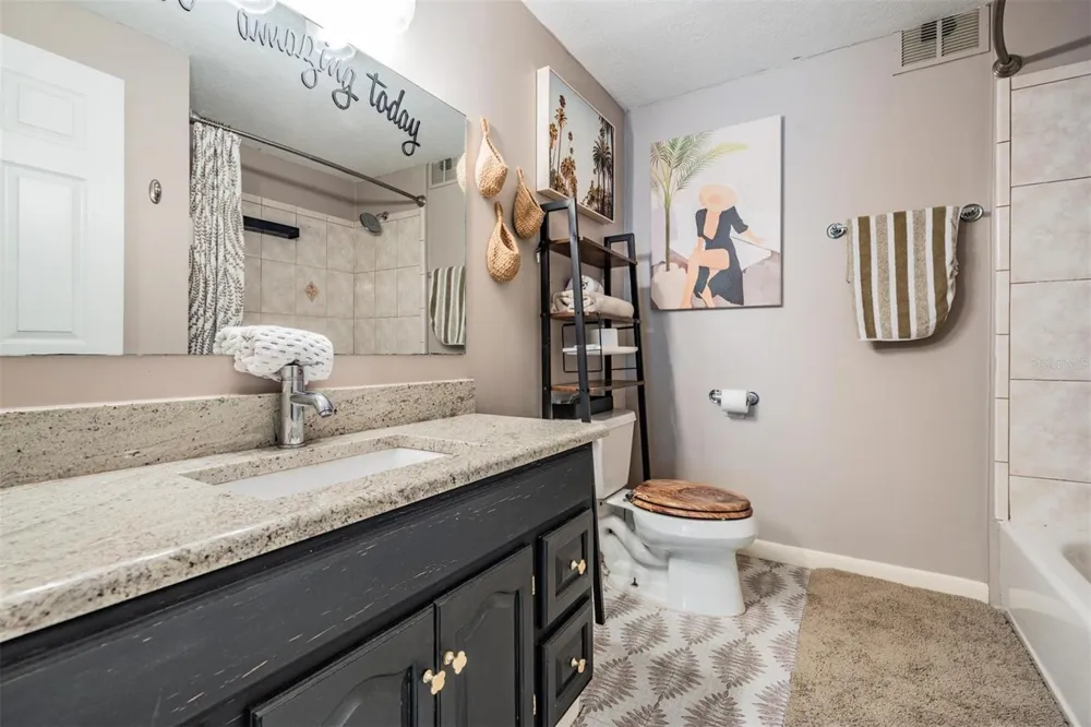 302 WHITCOMB BOULEVARD Tarpon Springs, FL 34689