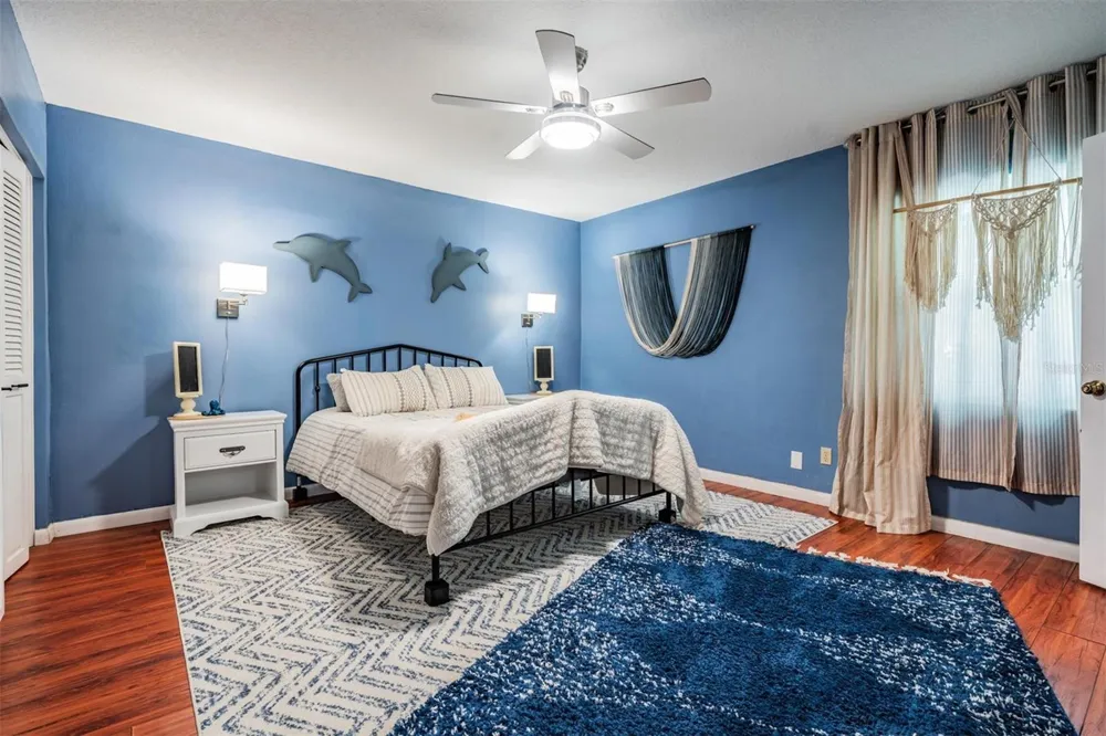 302 WHITCOMB BOULEVARD Tarpon Springs, FL 34689