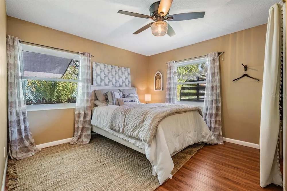302 WHITCOMB BOULEVARD Tarpon Springs, FL 34689