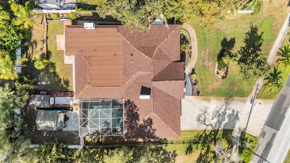 302 WHITCOMB BOULEVARD Tarpon Springs, FL 34689