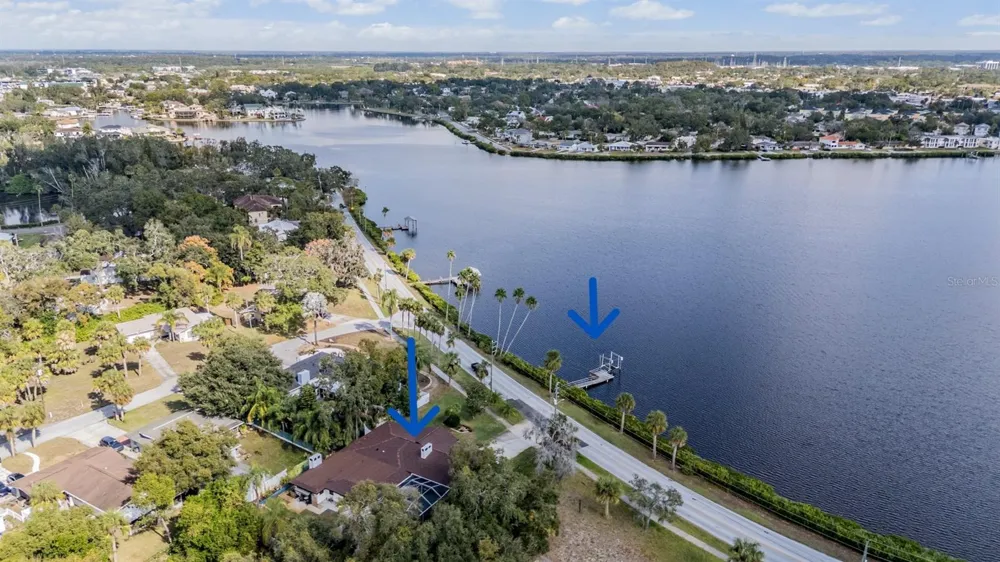302 WHITCOMB BOULEVARD Tarpon Springs, FL 34689