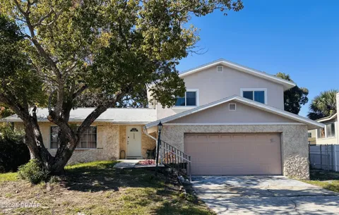 1649 E Shangri-La Drive