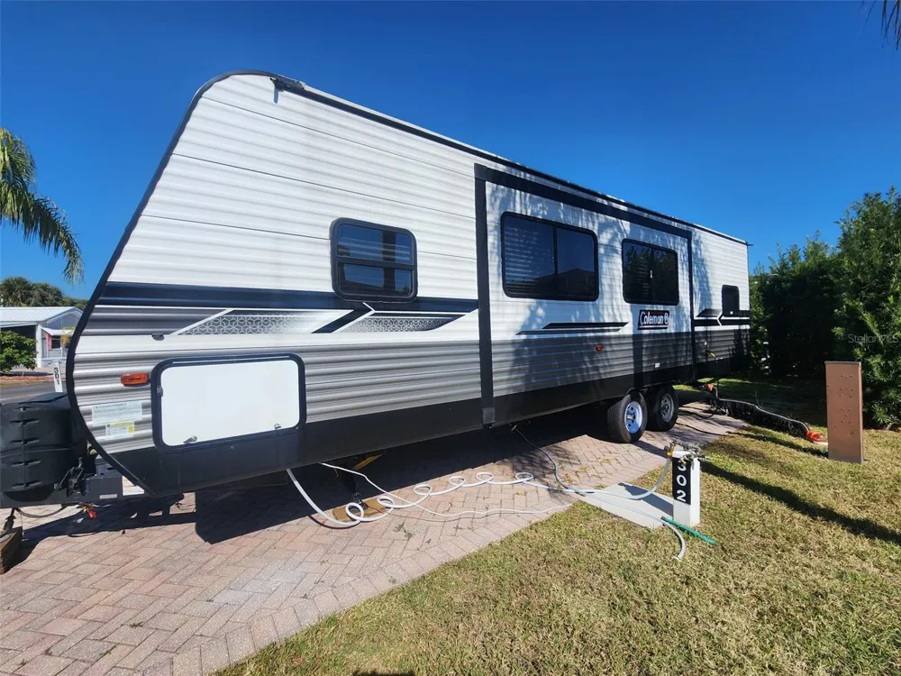 2418 LIMEWOOD AVENUE #302 Clermont, FL 34714