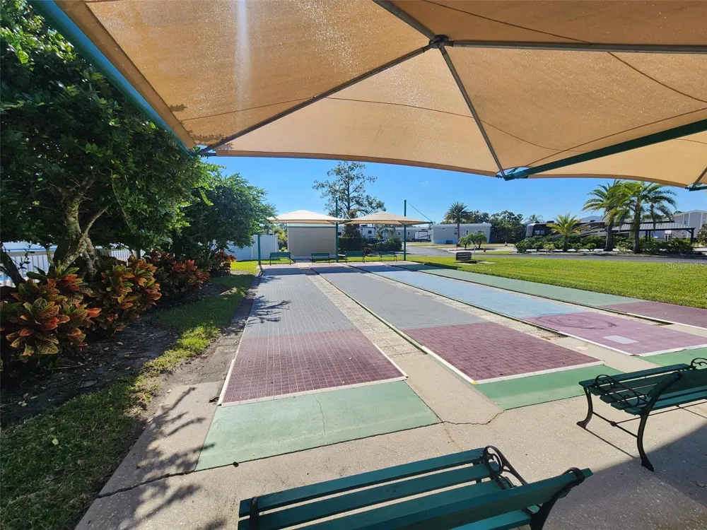 2418 LIMEWOOD AVENUE #302 Clermont, FL 34714