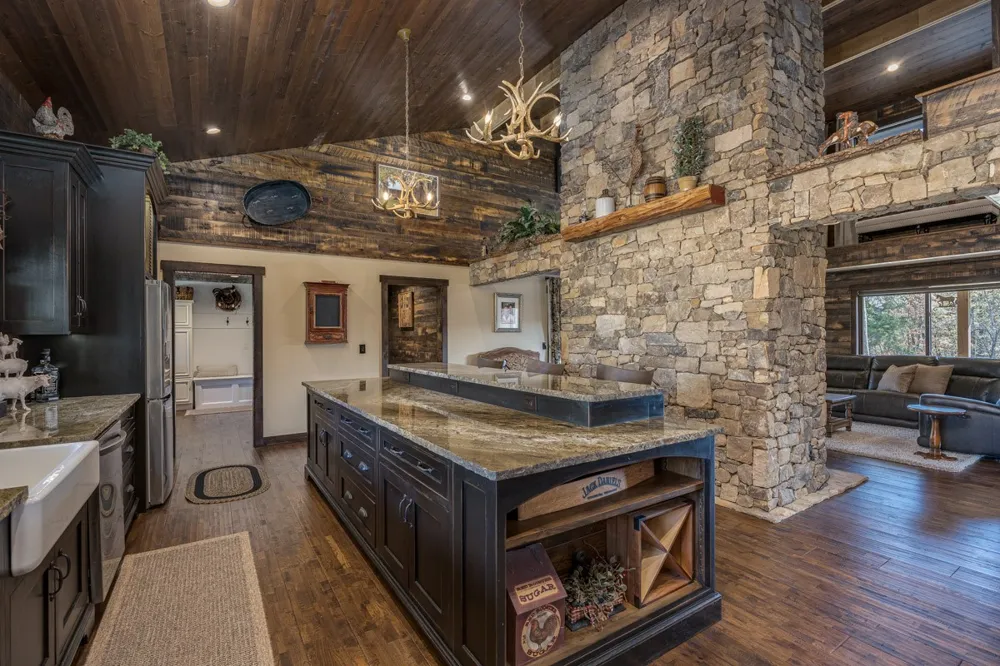 2900 Tanyard Hill Rd Lynchburg, TN 37352