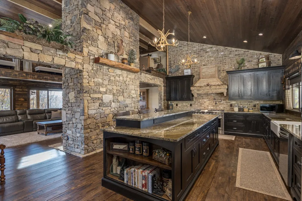 2900 Tanyard Hill Rd Lynchburg, TN 37352
