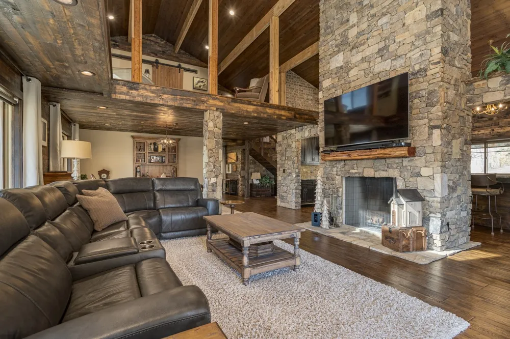 2900 Tanyard Hill Rd Lynchburg, TN 37352