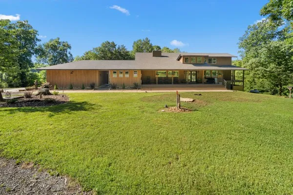 2900 Tanyard Hill Rd Lynchburg, TN 37352