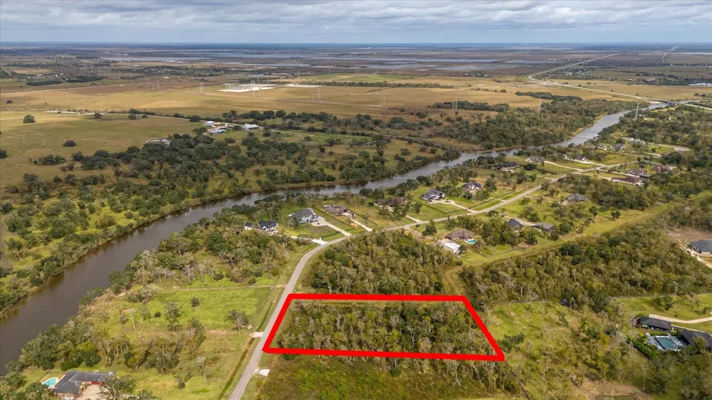 32003 Bayou Bend Richwood, TX 77515