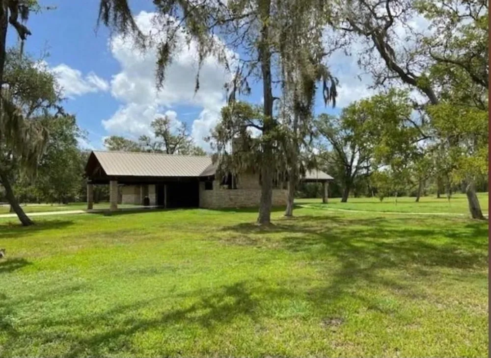 32003 Bayou Bend Richwood, TX 77515