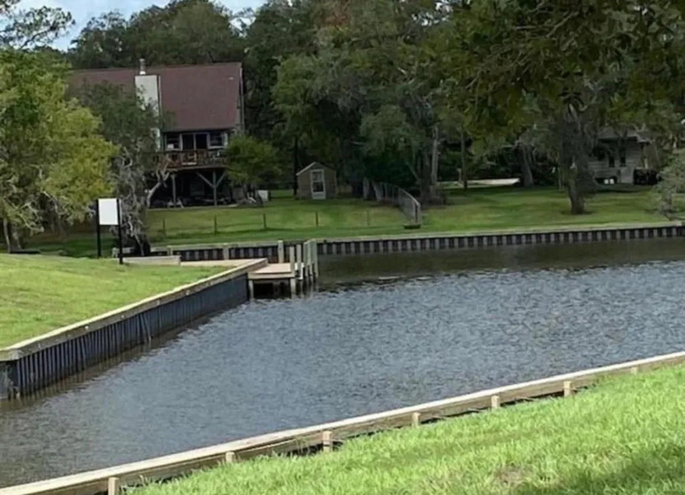 32003 Bayou Bend Richwood, TX 77515