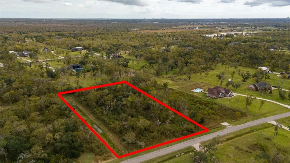 32003 Bayou Bend Richwood, TX 77515