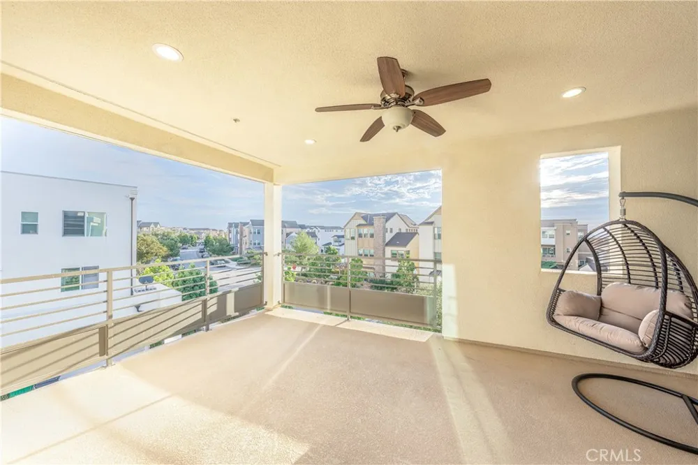 177 Frame Irvine, CA 92618