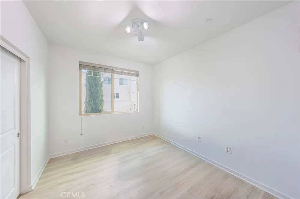 177 Frame Irvine, CA 92618