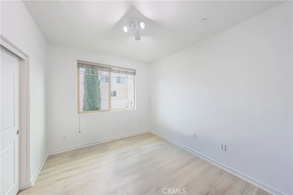177 Frame Irvine, CA 92618
