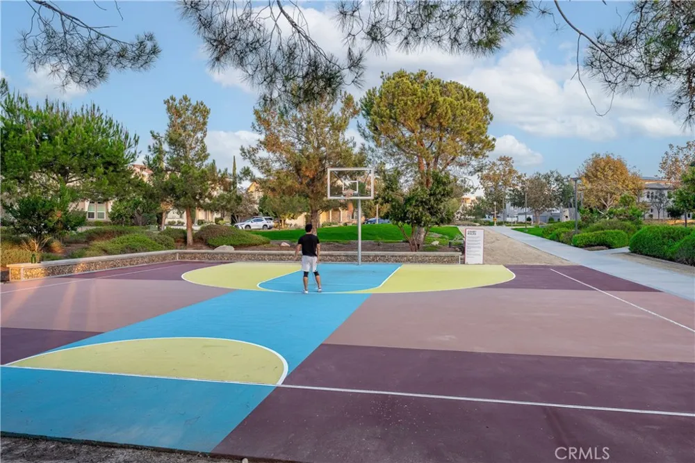 177 Frame Irvine, CA 92618